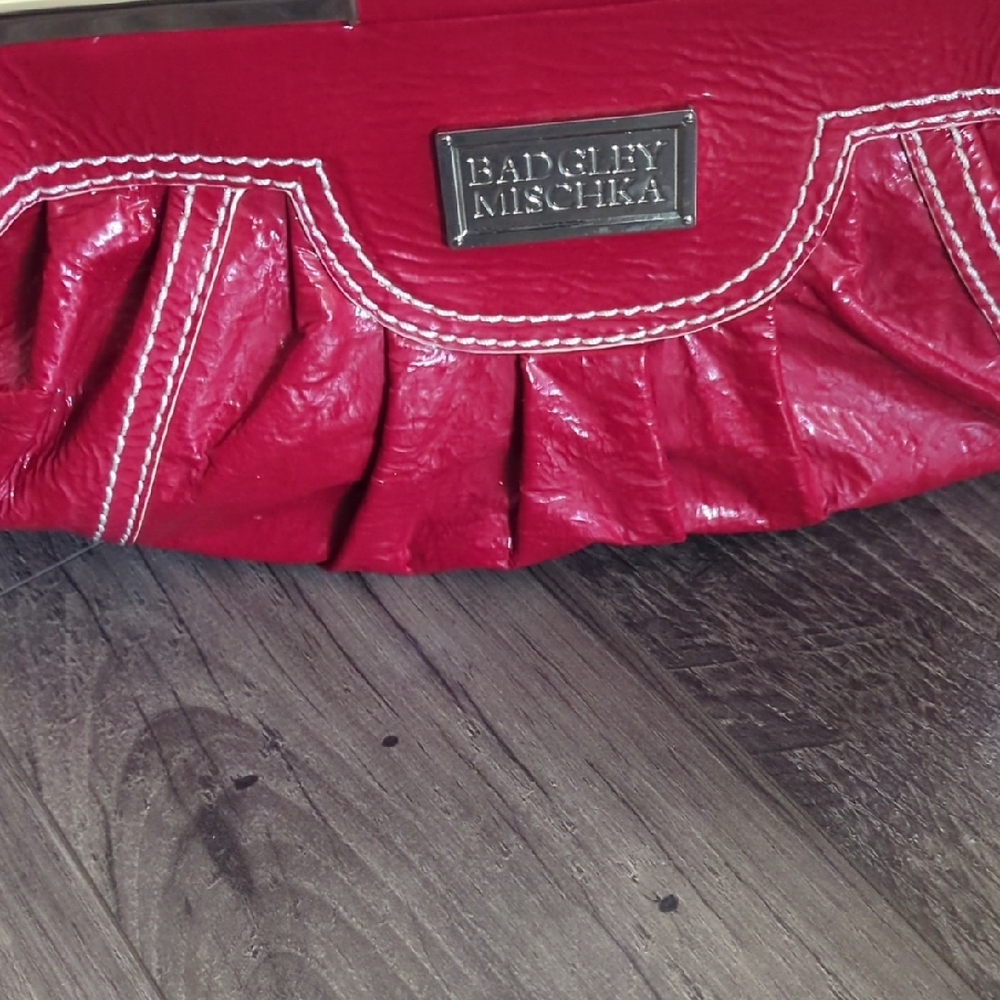 Badgley Mischka Vibrant Red Twist Lock Handbag EUC - Picture 4 of 17